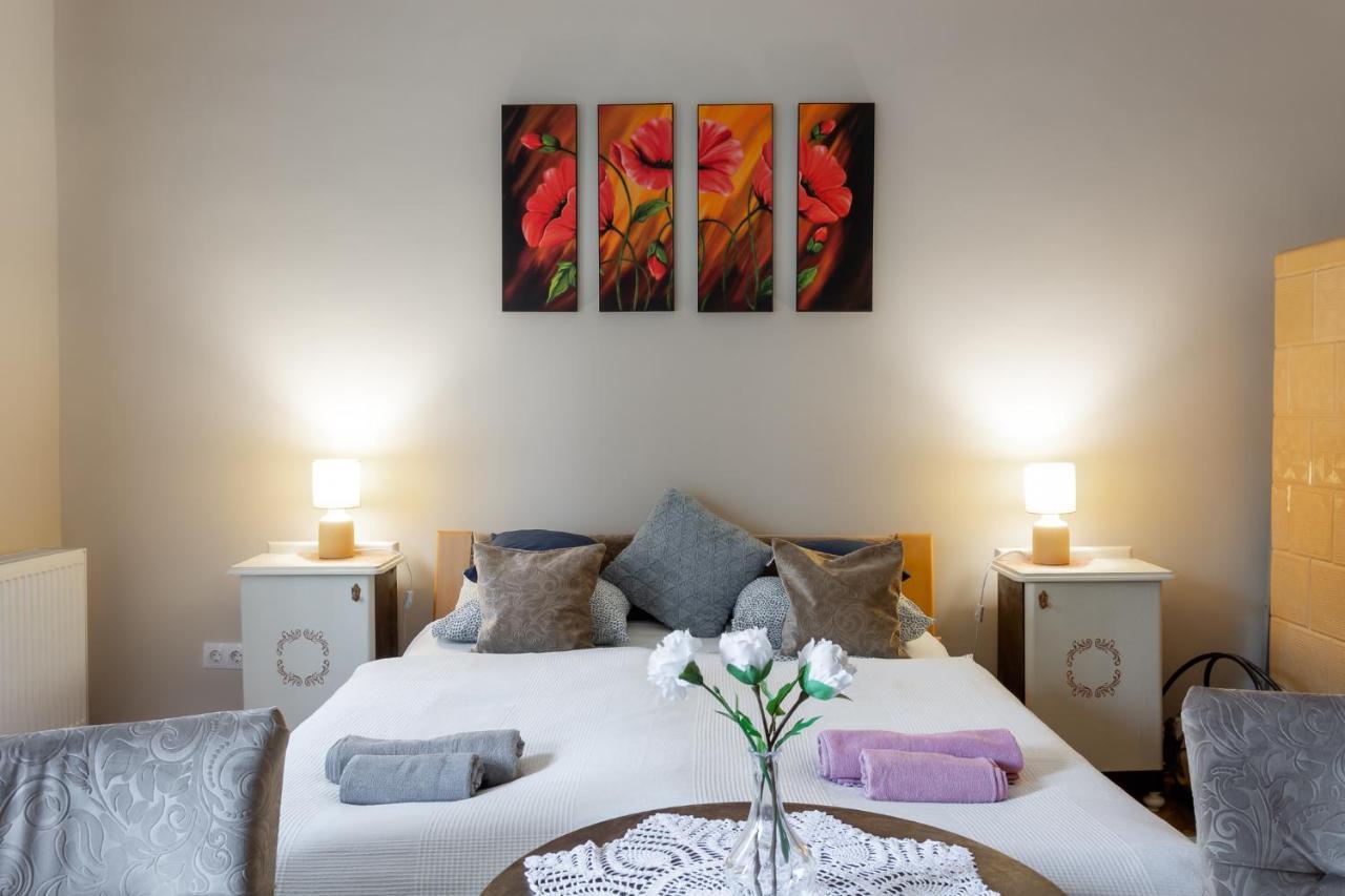 Ekszerdoboz Apartman Eger Apartment Bagian luar foto