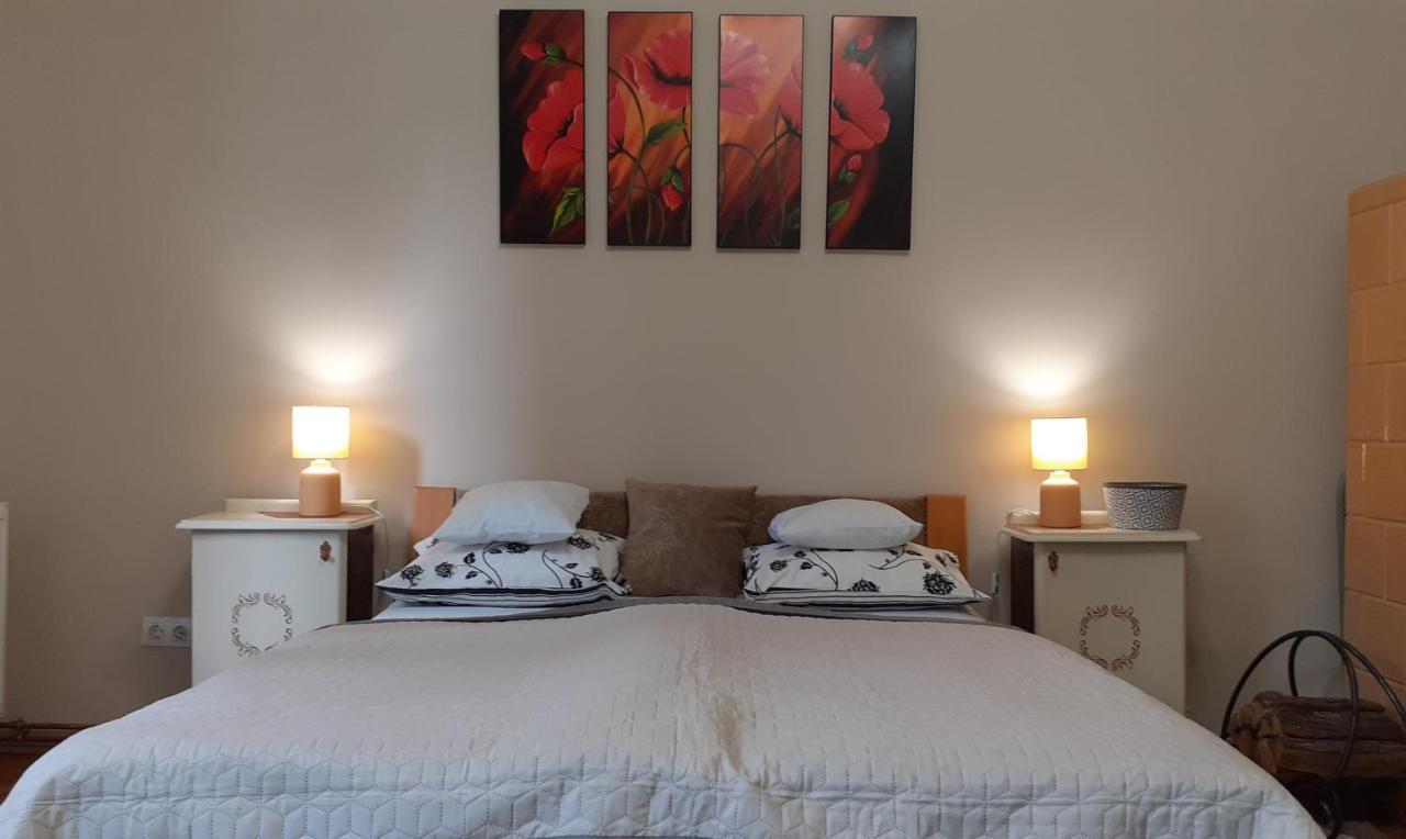 Ekszerdoboz Apartman Eger Apartment Bagian luar foto